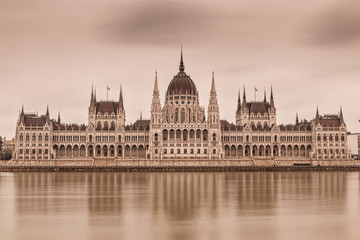 Fototapeta na wymiar Budapest parliament