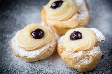 Zeppole
