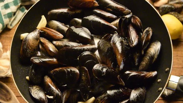 Impepata di cozze Mytilus galloprovincialis Cucina italiana Pepata