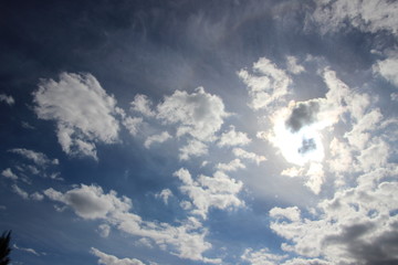 Fototapeta na wymiar wunderschöne Wolken am Himmel