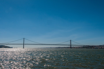 Ponte sobre o rio Tejo