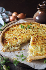 French cuisine: onion creme tart