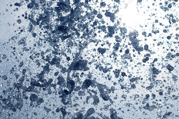 the fountain from the water beats up