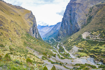 Narrow roadway in the middle of a big canyon