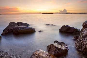 Fototapeta premium beautiful sunset sky seascape at laem chabang chonburi eastern of thailand