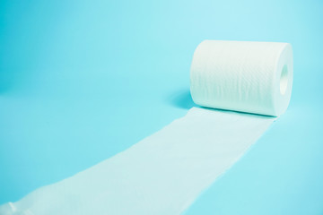 Toilet paper　転がっているトイレットペーパー　水色背景