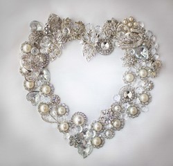 Heart Shape Rhinestones with Pearls