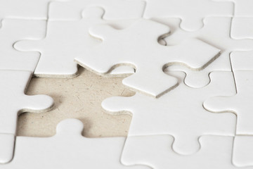 Ein Puzzle als Hintergrund