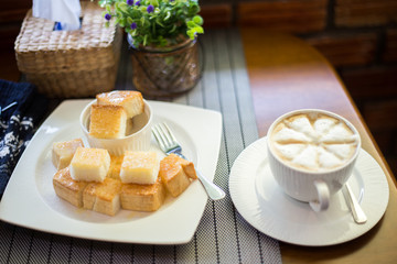 foam coffee with toast
