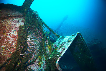 shipwreck, diving on a sunken ship, underwater landscape