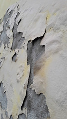 Intonaco danneggiato - umidità