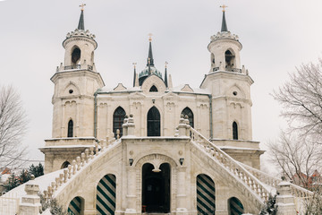 Picture of Catholic temple, blue sky