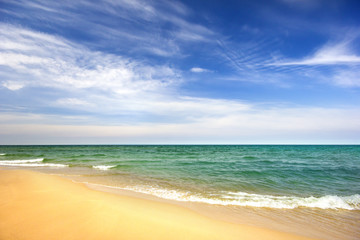 Fototapeta na wymiar View of a beautiful sandy beach on a sunny day