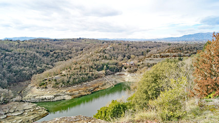 Embalse de Sau desde Sant Pere de Casserres, comarca del Osona, Barcelona, Catalunya, España 