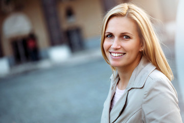 Fototapeta na wymiar close-up portrait of a beautiful blond woman