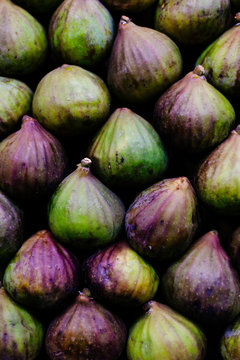 Assorted figs