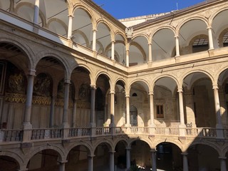 Fototapeta na wymiar Loggie del Palazzo dei Normanni, Palermo
