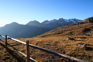 Fototapeta na wymiar paesaggio in alta Valnontey - Parco Nazionale del Gran Paradiso