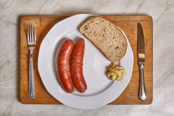 Simple sausages dinner