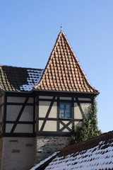 auf einer burg mit fachwerk