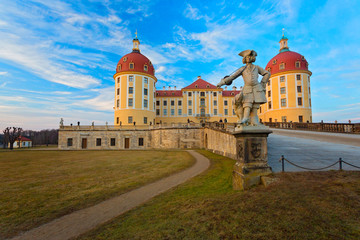 Fototapeta na wymiar Schloss Moritzburg bei Dresden, Deutschland
