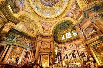 ナポリの教会とスナップ