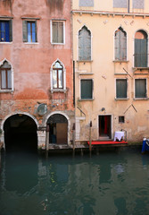 Fototapeta na wymiar Windows from Venice, Italy