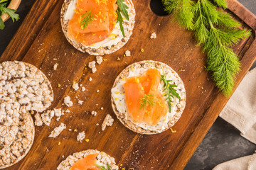 Smoked salmon on rice bread toasts