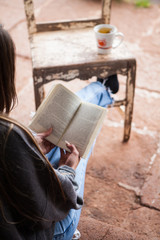 Fototapeta na wymiar woman reading a book