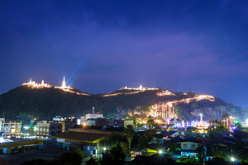 Obraz premium Close up, Phra Nakhon Khiri (Khao Wang) adorn the fire in the celebration.