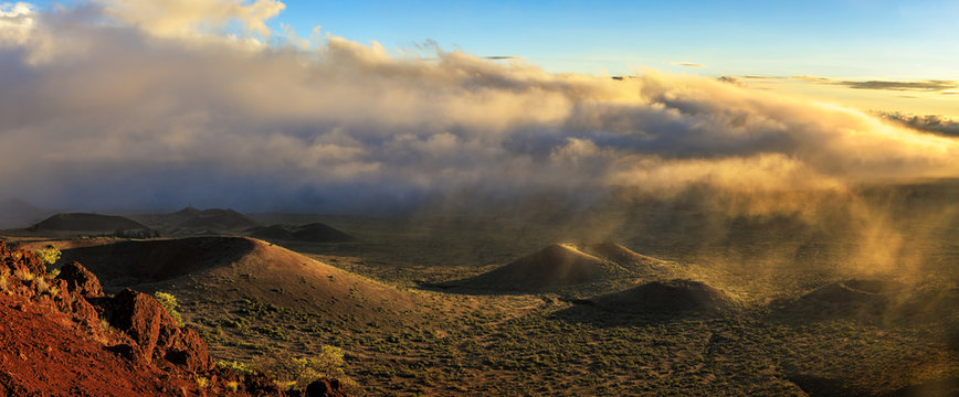 Sunset at Mauna Kea, Big Island, Hawaii © elena_suvorova