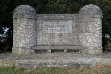 Denkmal zur Landung des Zeppelins © Cezanne-Fotografie