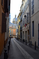 Fototapeta na wymiar Por las calles de Marsella, en la Costa Azul Francesa