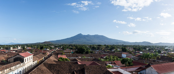 Granada et le volcan Mombacho, Nicaragua