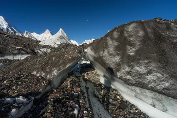 Foto op Plexiglas K2 Masherbrum of K1-bergpiek achter Baltoro-gletsjer in Karakoram-bereik, K2-trek, Pakistan