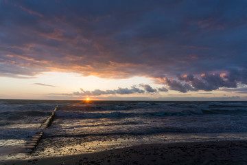 Fototapeta premium Sonnenuntergang am Ostseestrand