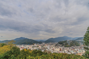 Fototapeta na wymiar 秋の宇和島城からみた風景