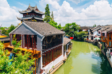 Fototapeta premium Chinese traditional architecture and canal in Shanghai Zhujiajiao water town