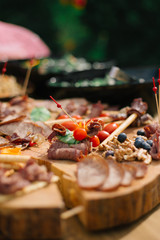 food, pizza, meal, meat, dinner, cheese, italian, plate, delicious, tomato, restaurant, lunch, gourmet, dish, cuisine, closeup, vegetable, buffet, fresh, baked, tasty, onion, sausage, table, salami