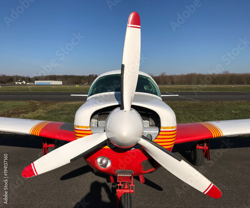 Parkendes Flugzeug Stock Photo And Royalty Free Images On Fotolia Com Pic