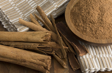 cinnamon spice - Cinnamomum verum
