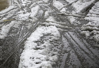 Naklejka premium Ice and snow road