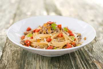 Piatto di Spaghetti con carne di manzo