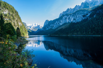 Fototapeta na wymiar lago alpes austria 
