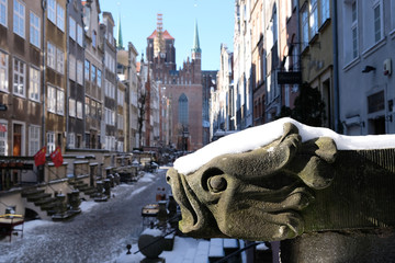 Gdańsk Stare Miasto, Polska - rzygacz (rynna) na ulicy Mariackiej