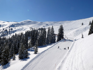 Fototapeta premium Skifahren in Saalbach Hinterglemm Leogang
