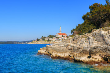 Fototapeta na wymiar Rocky coastline on the Istrian peninsula on the Adriatic Sea