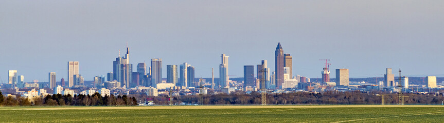 Fototapeta na wymiar panoramic view of Frankfurt skyline