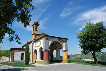 Fototapeta na wymiar Little Church of Coazzolo, Piedmont - Italy