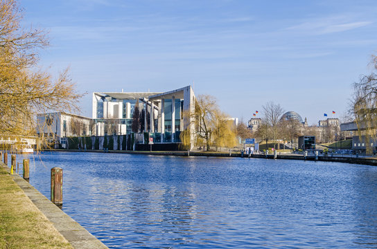 German Federal Chancellery, international trading center, Reichstag building and chancellery park